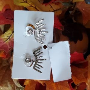 Glimmering earrings